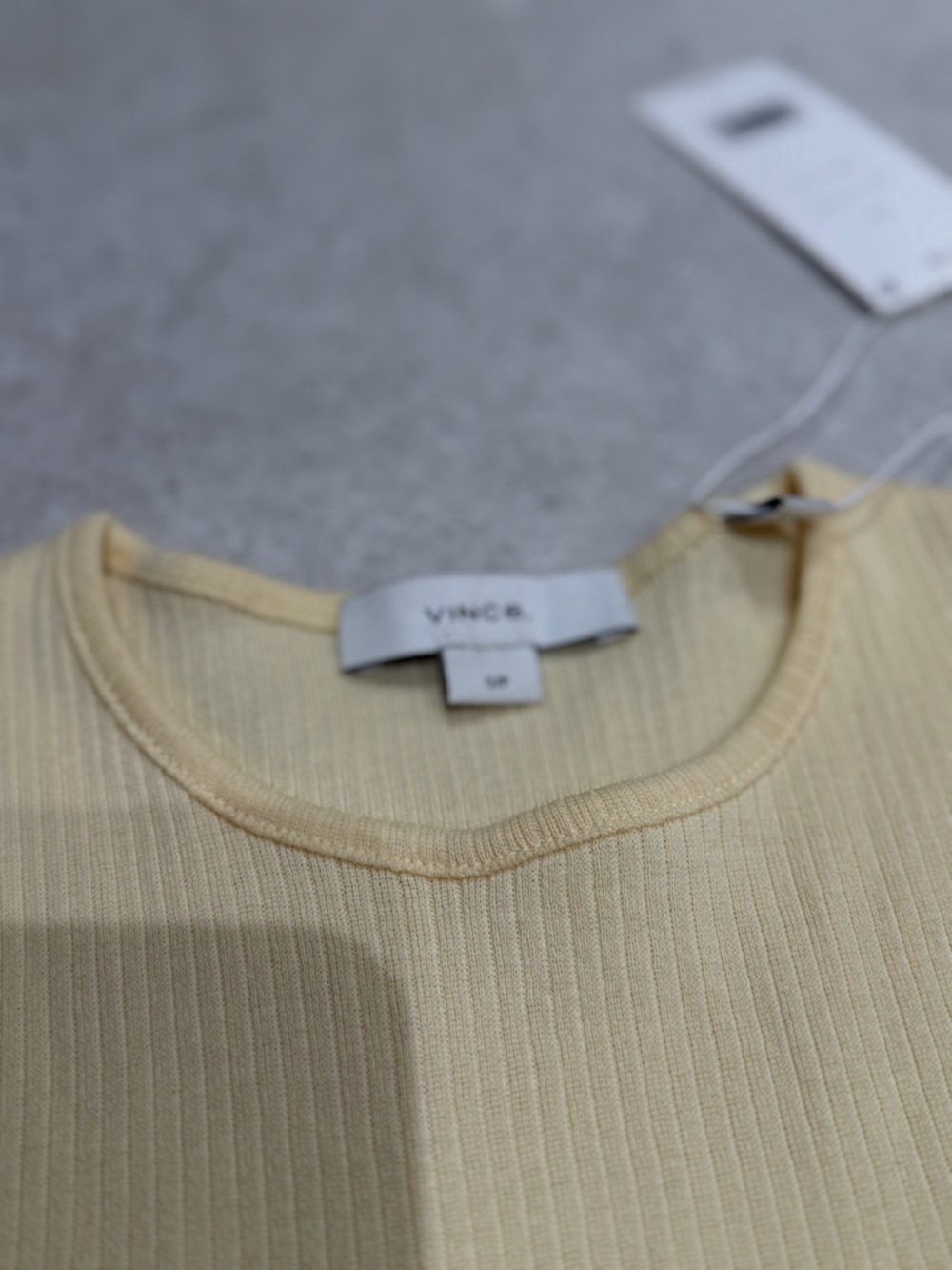 Vince Rib Crew - soft yellow - Picture 4 of 5